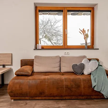 Piekvier * سخلادميخ